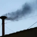 Wenn Satan eine Papstwahl verhindert: Schwarzer Rauch am Schornstein der Sixtinischen Kapelle