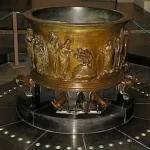 Wer ist Mitglied der katholischen Kirche: Bronze-Taufbecken von Reiner von Huy in St. Barthelémy, Lüttich