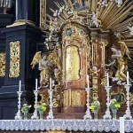 Protestanten verleumden die Kirche Christi: Hochaltar mit Tabernakel