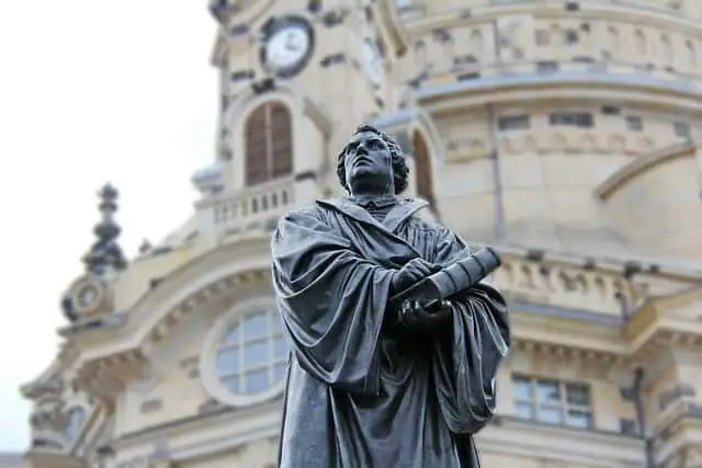 Luther und der Schlüssel zur Hölle: Luther mit der Lutherbibel