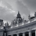 Sichtbare und unsichtbare Kirche: Die Sichtbarkeit der Kirche - Oberer Teil der Peterskirche mit den Aposteln